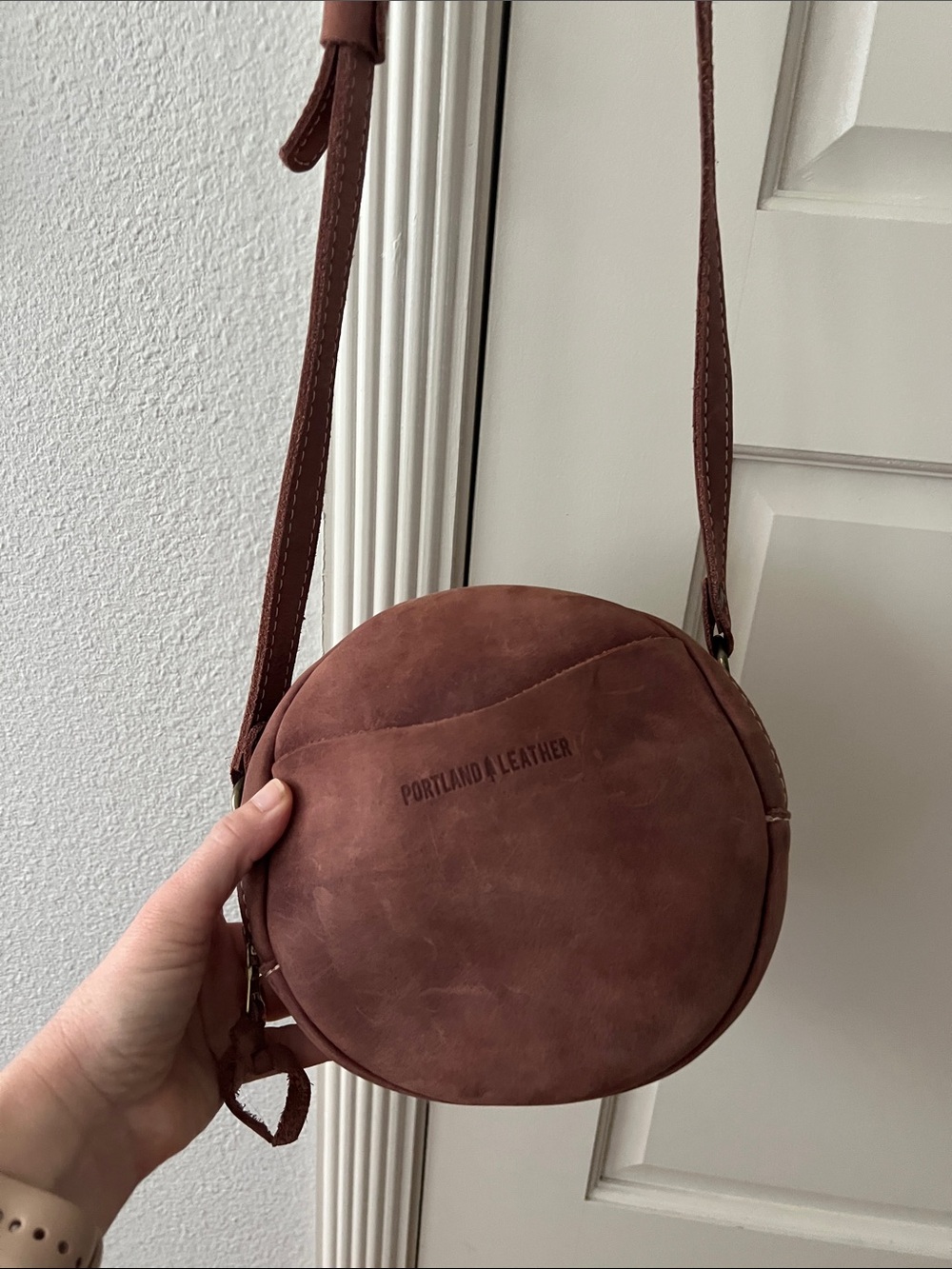 Portland Leather Goods Large (9 inch) Circle crossbody